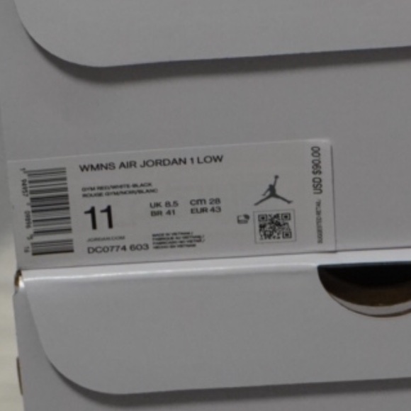 Jordan 1 Low “Chicago Flip” - Picture 6 of 8